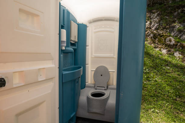 Best Temporary restroom rental  in Poquonock Bridge, CT